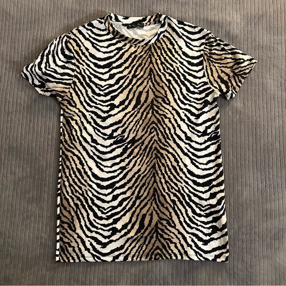 Black and Tan Short Sleeve Tee with Animal Print